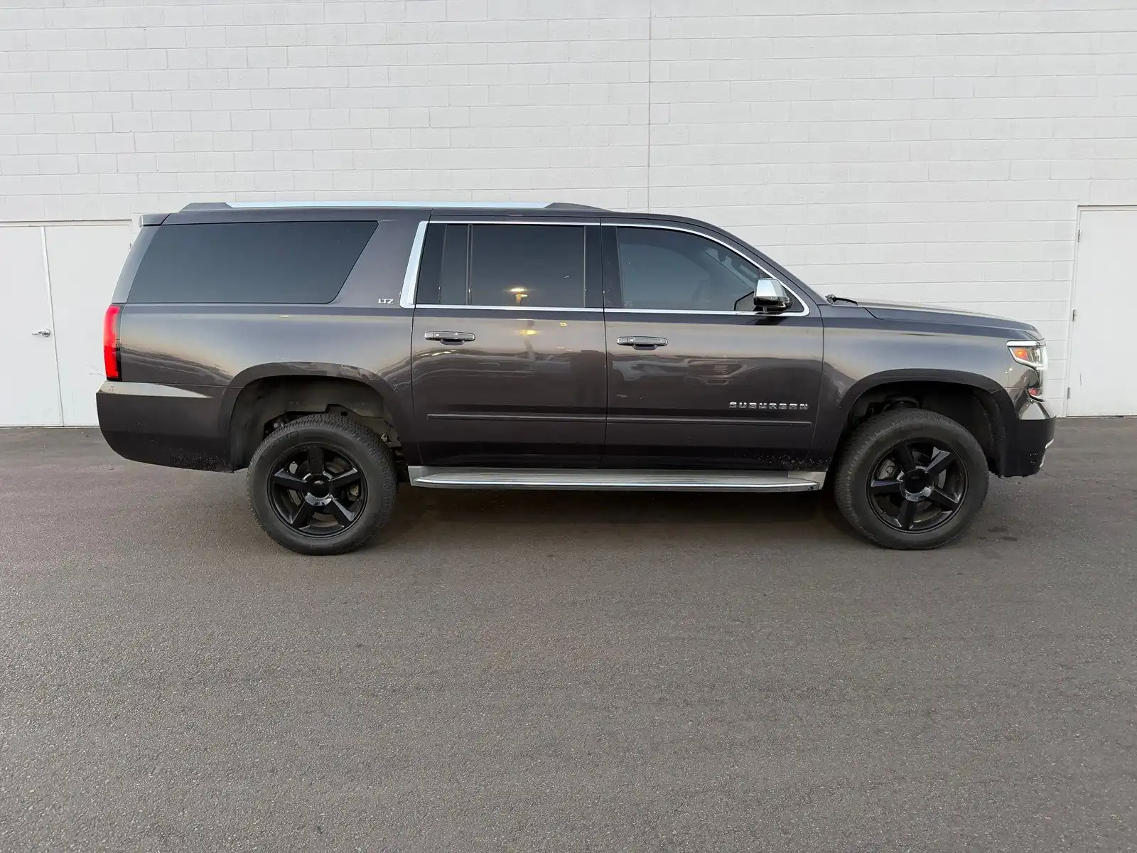 2016 Chevrolet Suburban 4WD 1500 LTZ's photo