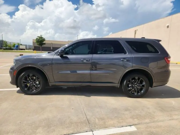2025 Dodge Durango GT AWD photo 4