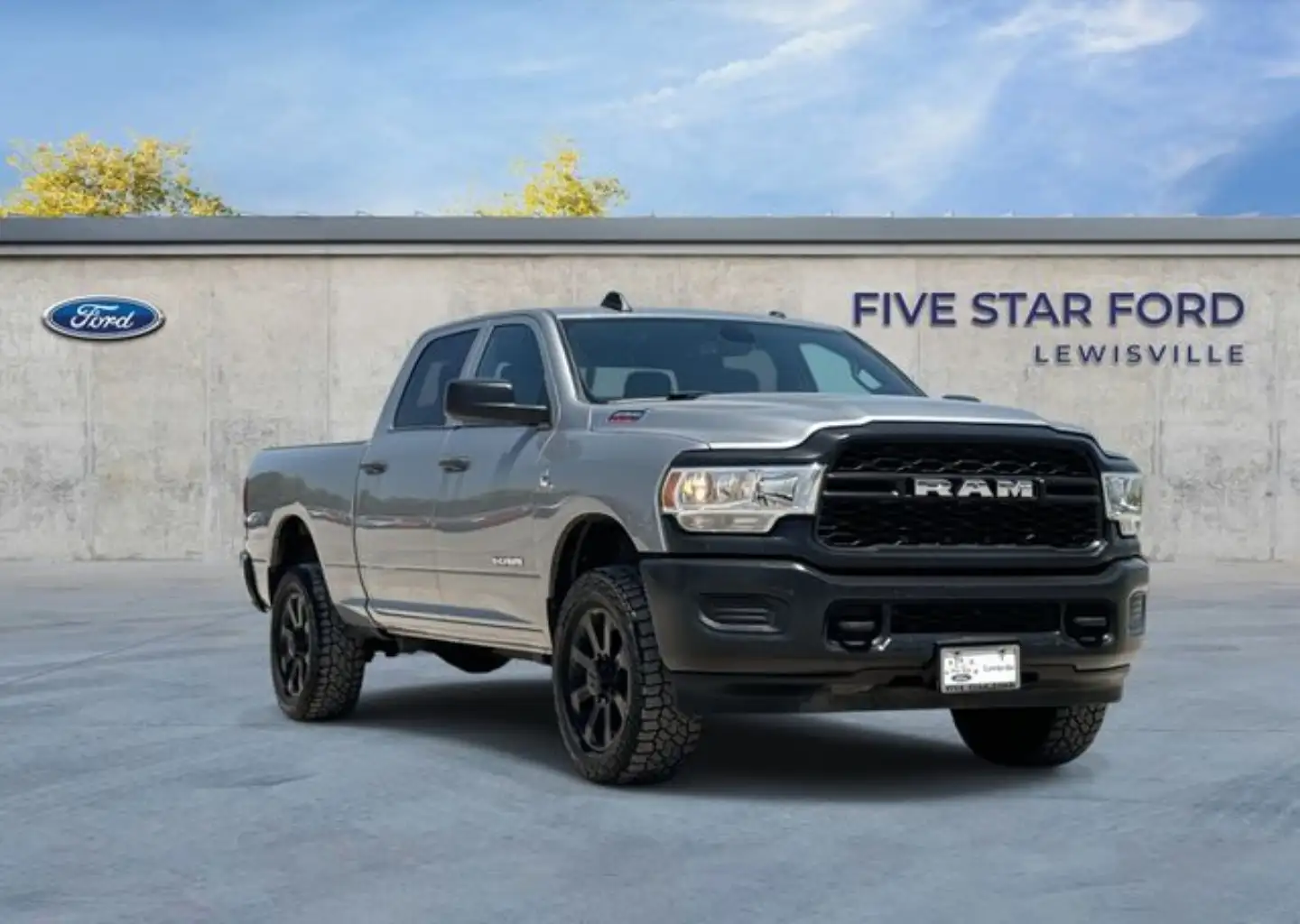 2022 RAM 2500 Tradesman 4X4 Crew Cab SWB's photo