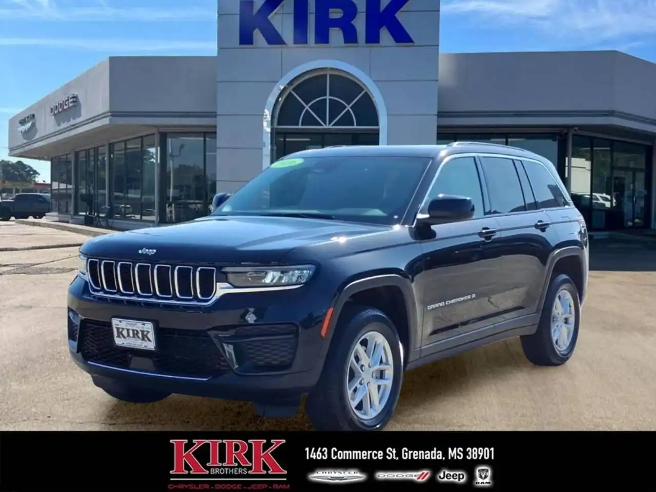 2026 Jeep Grand Cherokee Laredo X's photo