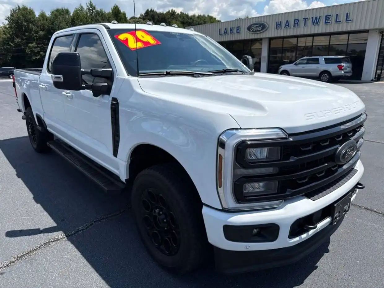 2024 Ford F-350 Lariat 4x4 Crew Cab 6-3/4' Box SRW's photo