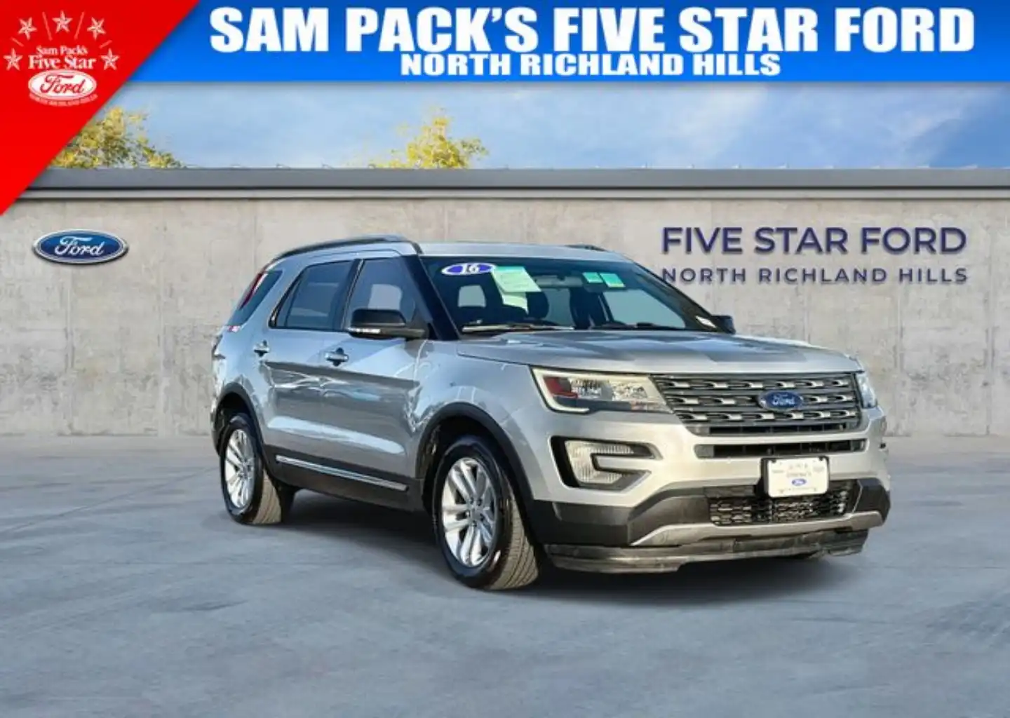 2016 Ford Explorer XLT FWD's photo