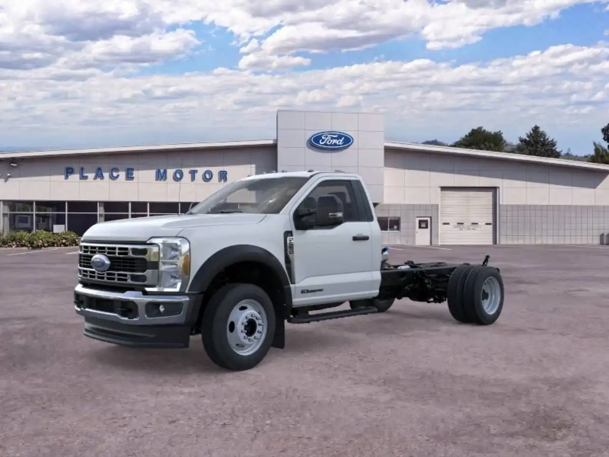 2026 Ford F-550 XL 4x4 Regular Cab 169-In DRW's photo