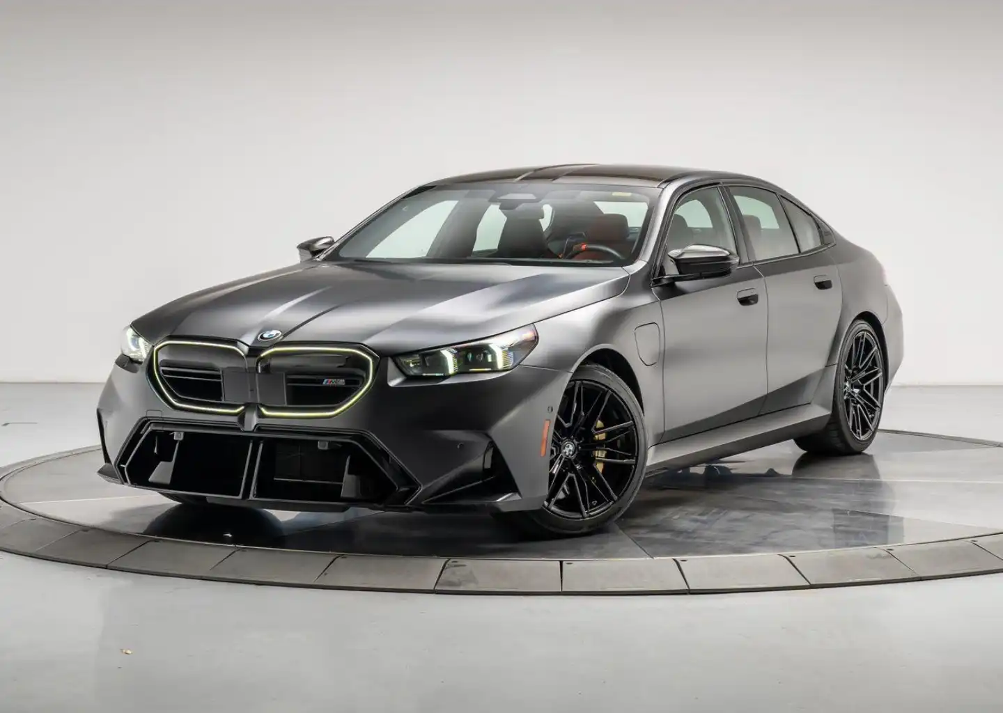 2025 BMW M5 M5 Sedan's photo