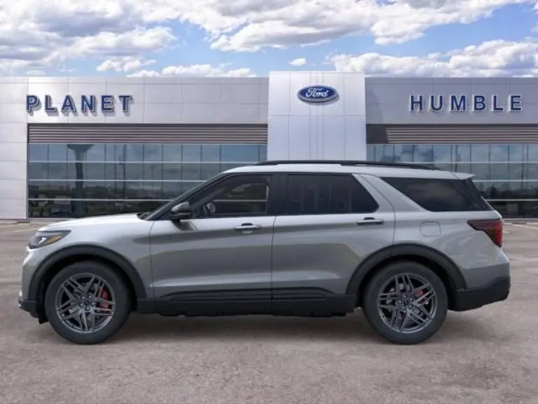 2026 Ford Explorer ST 4WD photo 3