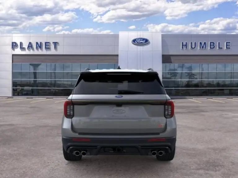 2026 Ford Explorer ST 4WD photo 5