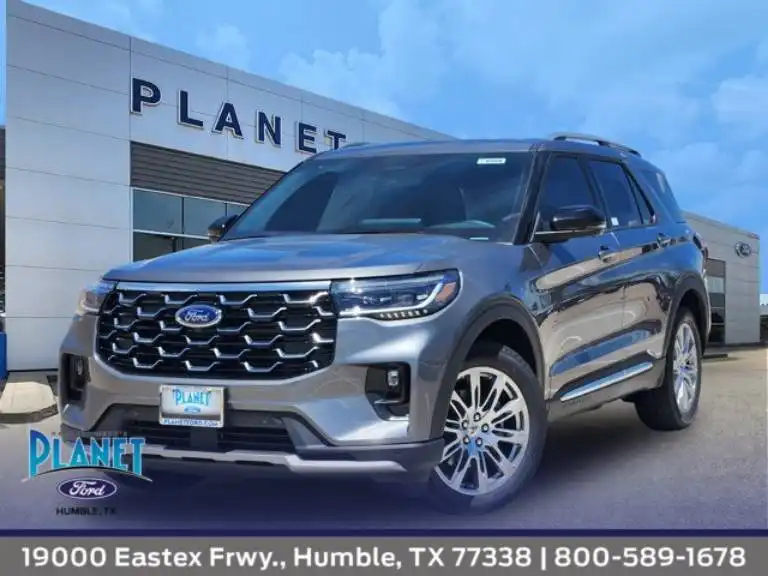 2026 Ford Explorer Platinum's photo