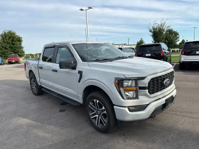 2023 Ford F-150 XL 4x4 SuperCrew 5-1/2 Box's photo