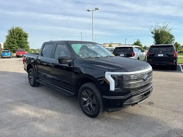 2023 Ford F-150 Lariat 4x4 SuperCrew 5-1/2 Box's photo