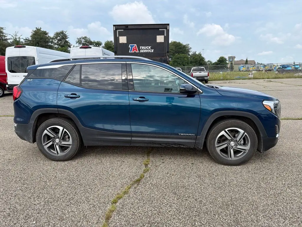 2021 GMC Terrain SLT AWD photo 5
