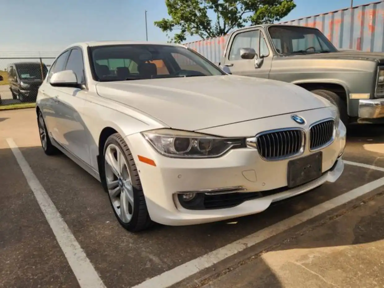 2014 BMW 3 Series 335i Sedan's photo