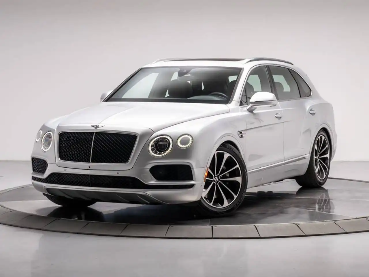 2019 Bentley Bentayga W12's photo