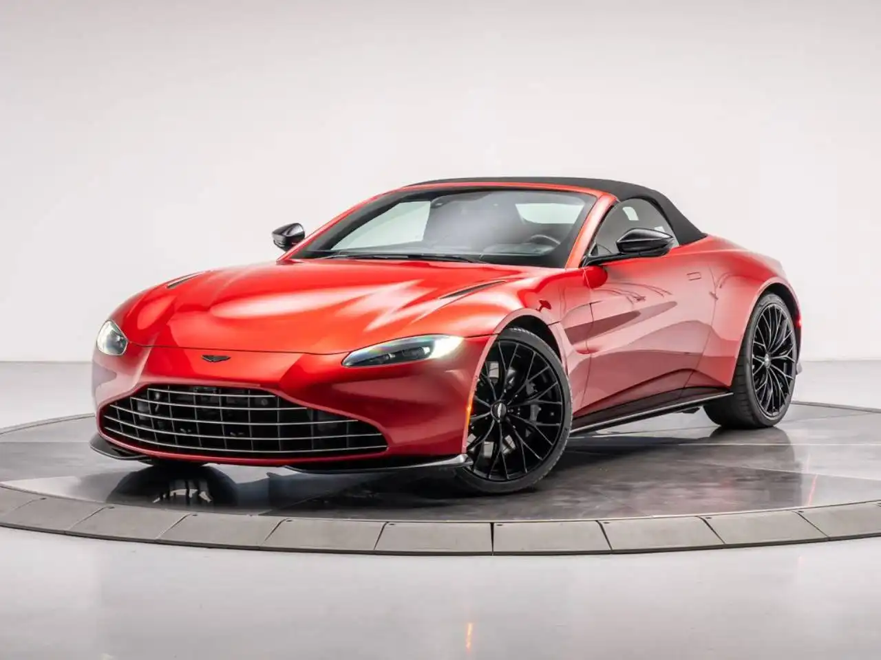 2023 Aston Martin Vantage F1 Roadster's photo
