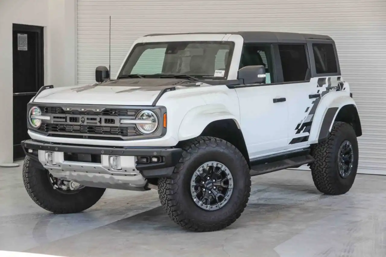 2024 Ford Bronco Raptor 4x4's photo