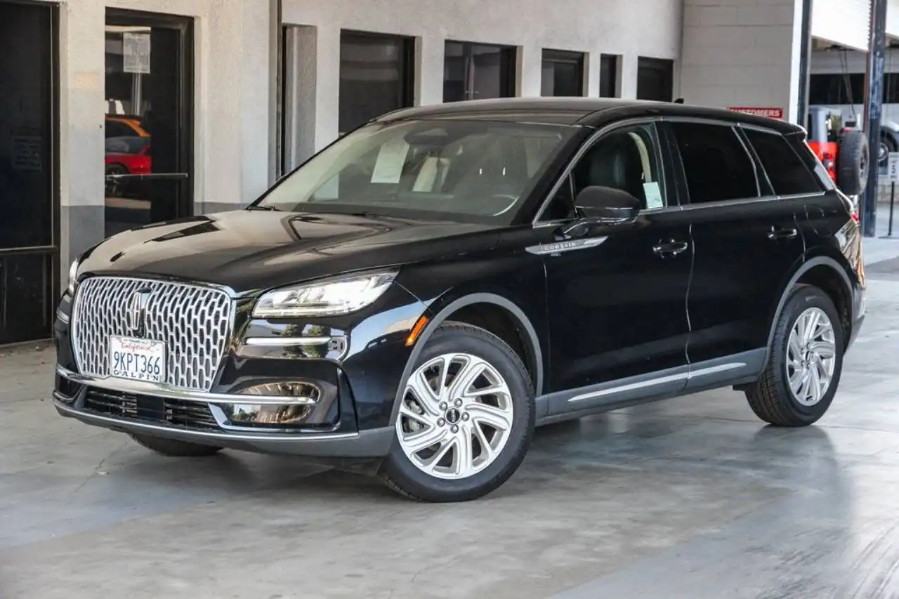 2023 Lincoln Corsair FWD's photo