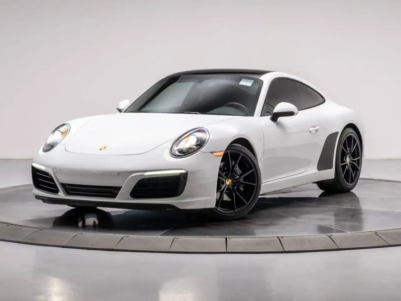 2018 Porsche 911's photo