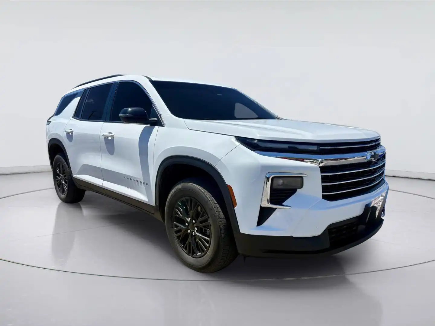 2025 Chevrolet Traverse FWD LT's photo