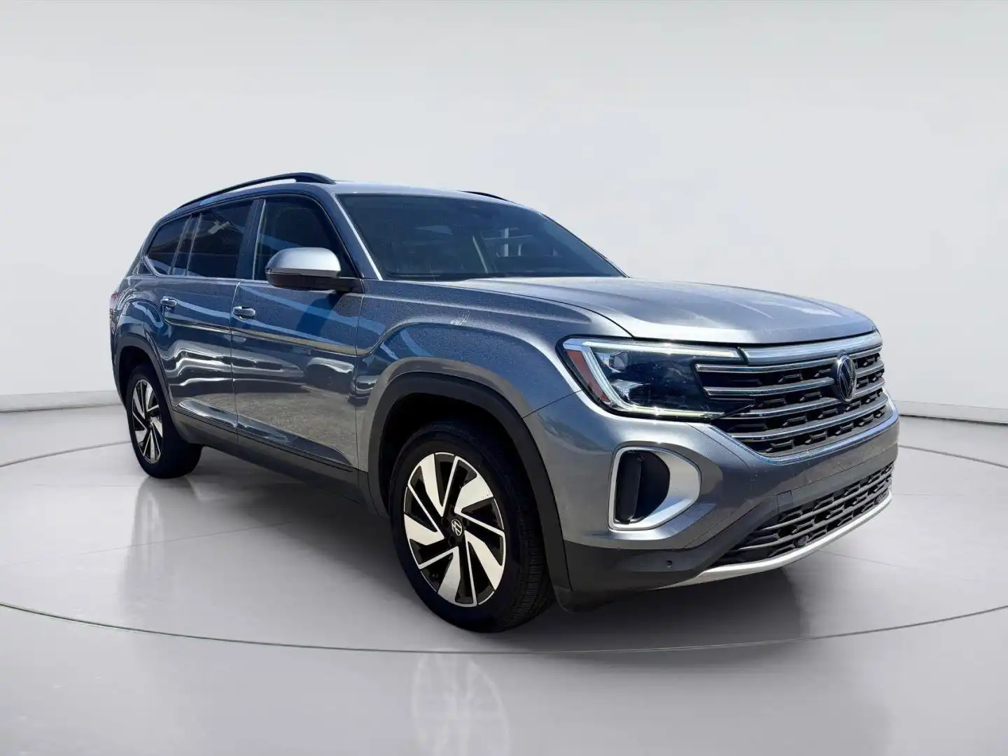 2024 Volkswagen Atlas 2.0T SE w/Tech's photo