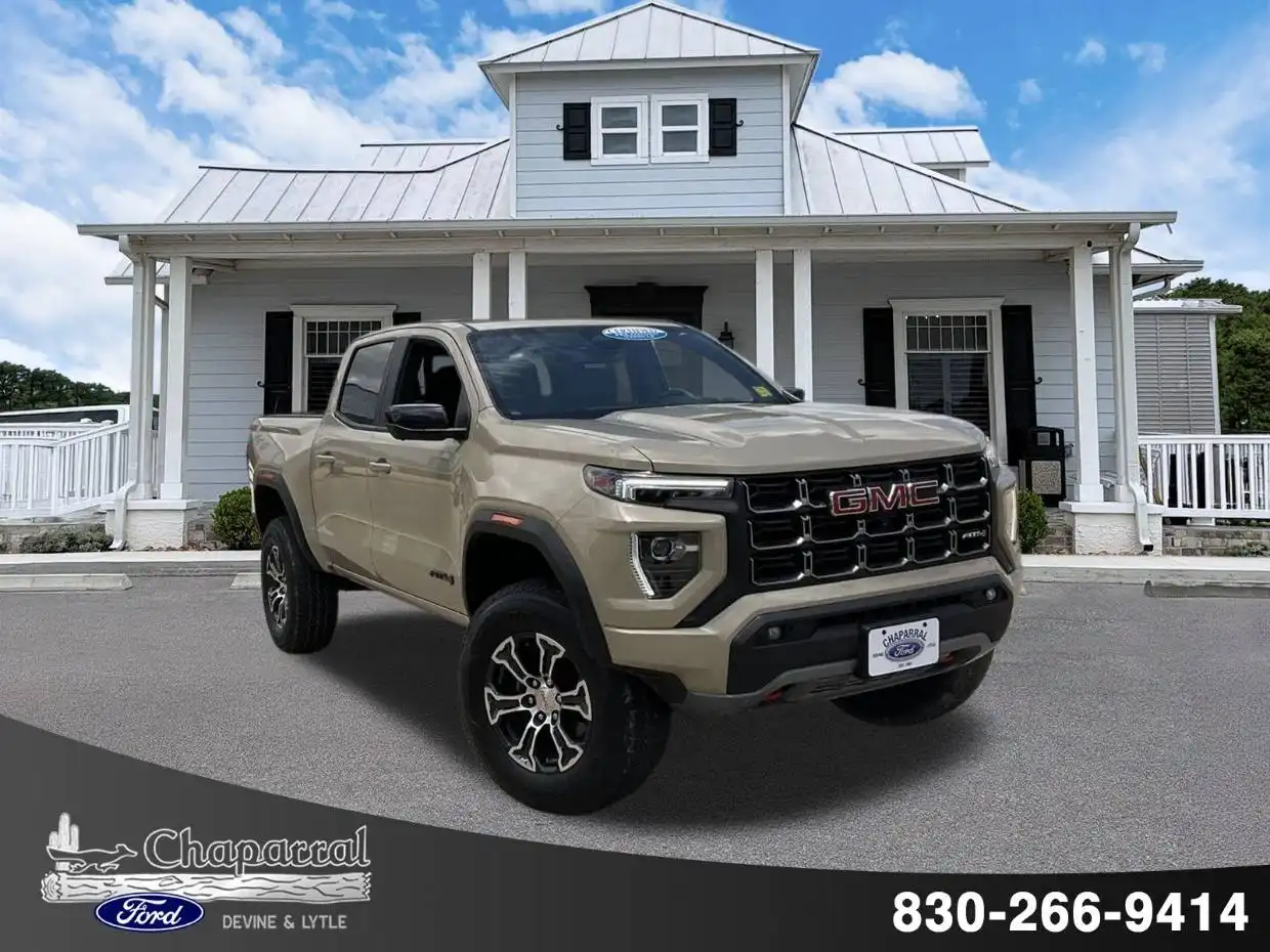 2024 GMC Canyon AT4 4WD Crew Cab Short Box's photo