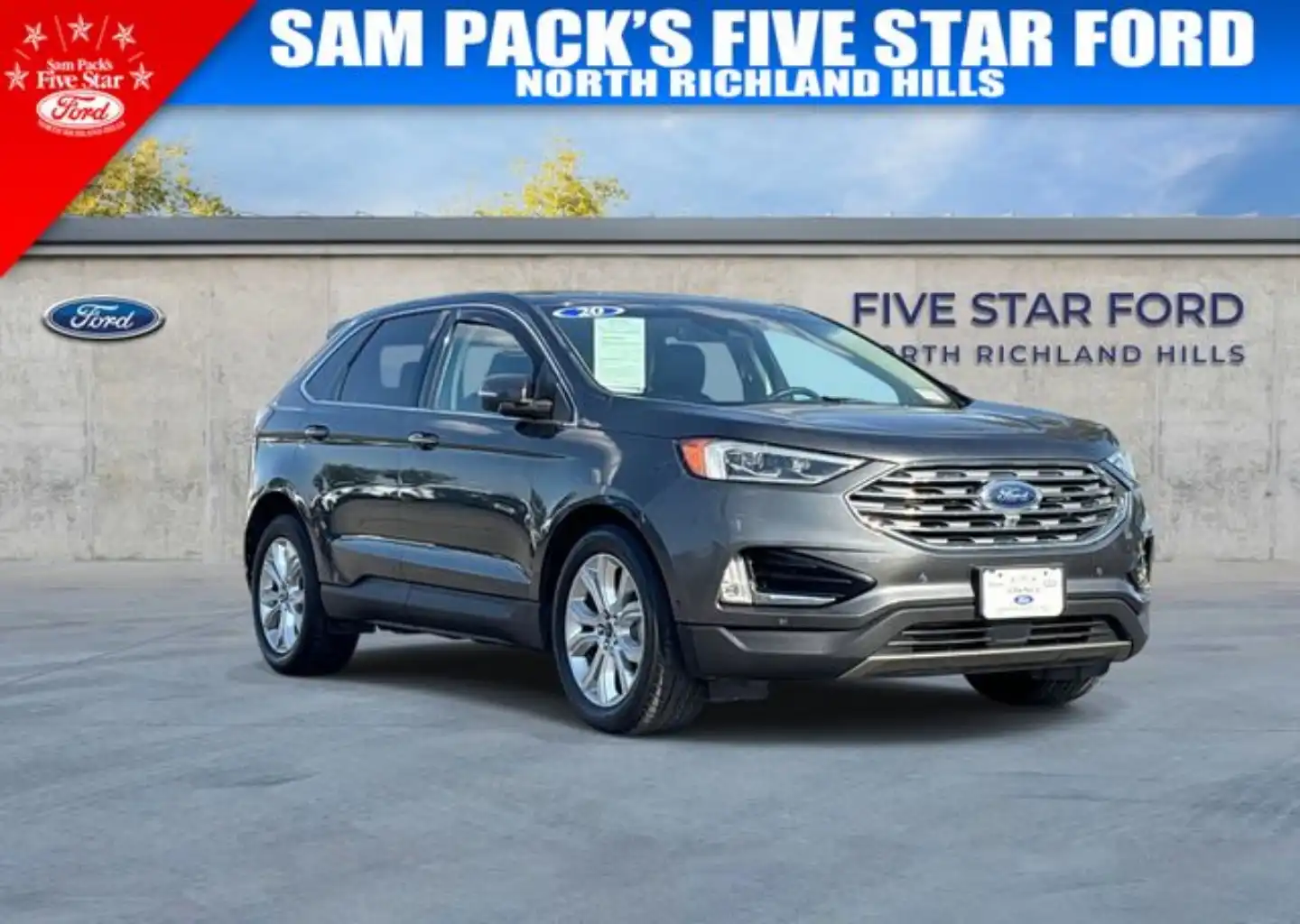 2020 Ford Edge Titanium's photo