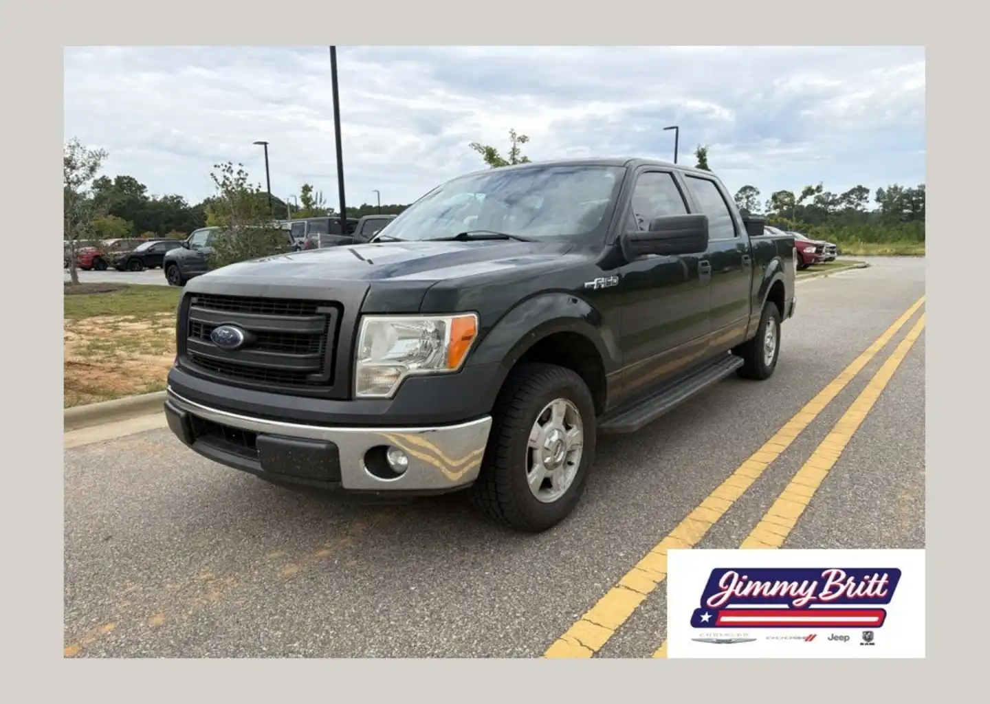 2014 Ford F-150 XL SuperCrew 145-in's photo