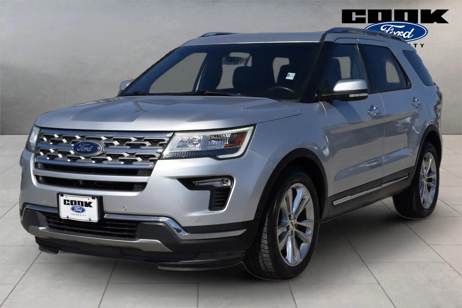 2018 Ford Explorer Limited FWD's photo