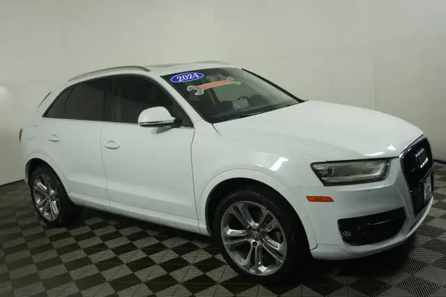 2015 Audi Q3 2.0T quattro tiptronic Premium Plus's photo