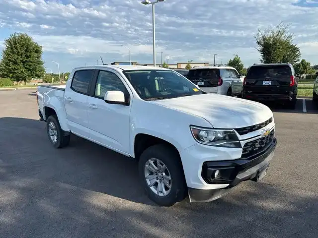 2022 Chevrolet Colorado 4WD LT Crew Cab Short Box's photo