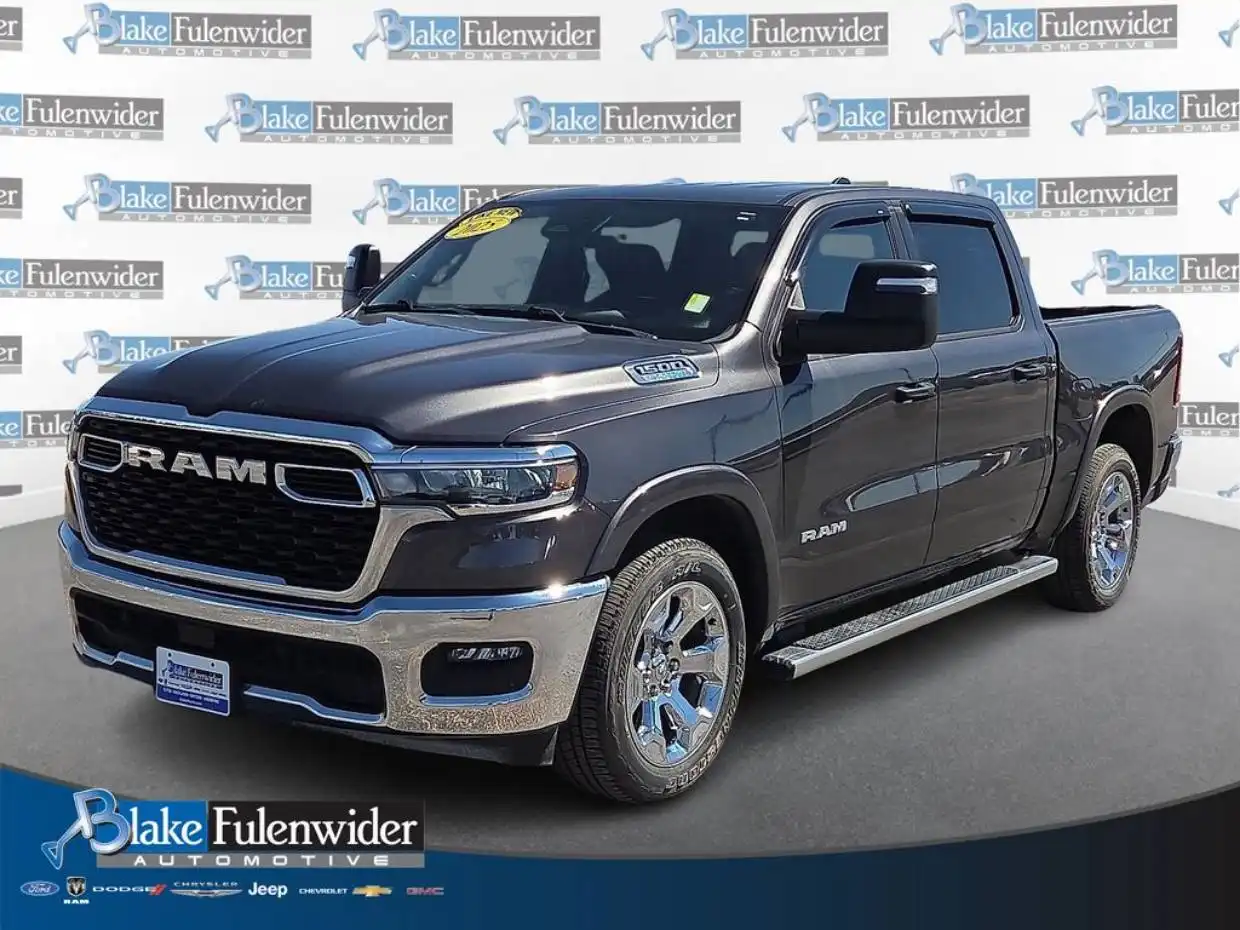 2025 RAM 1500 Big Horn/Lone Star Crew Cab 5'7's photo