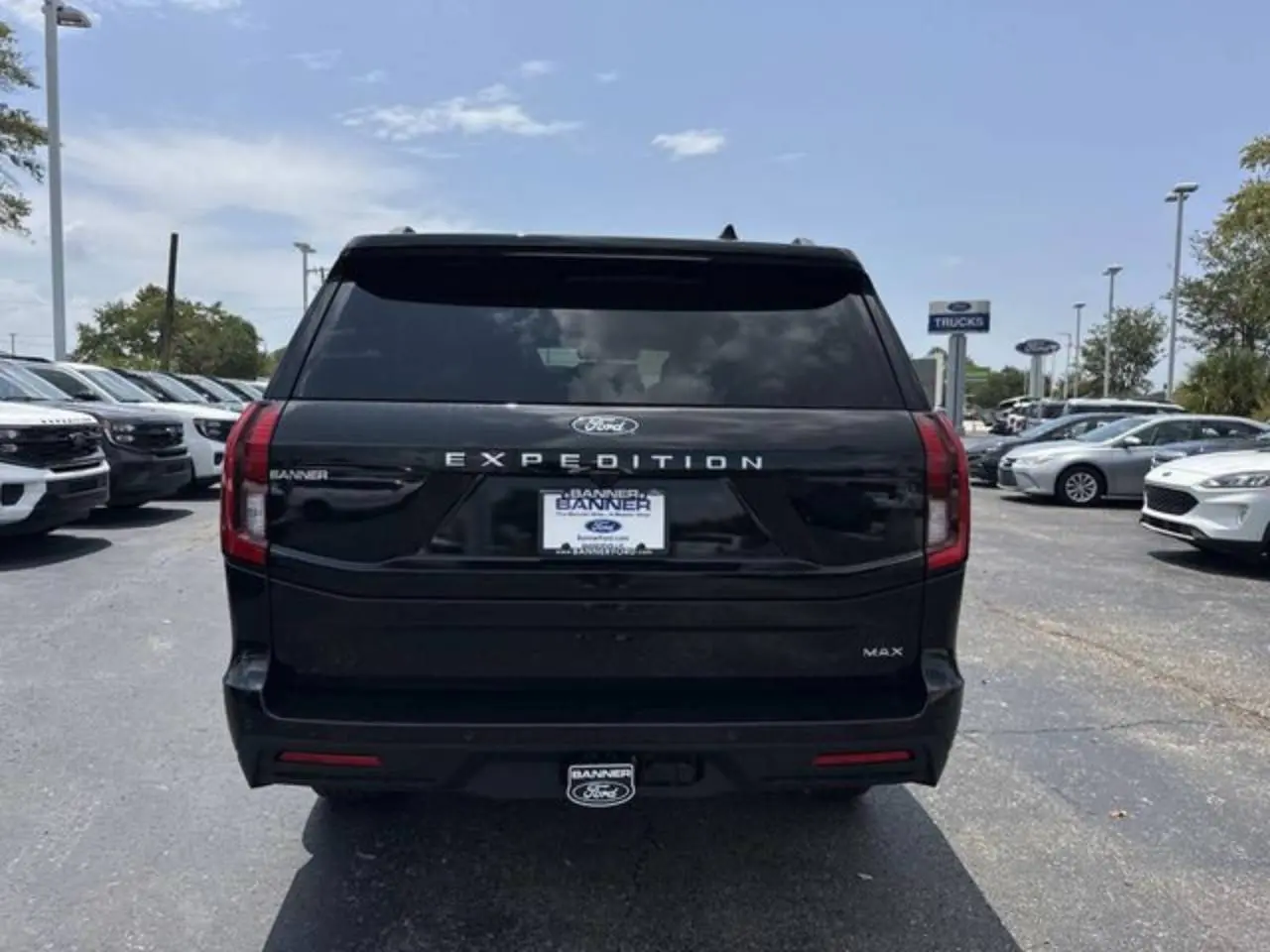 2027 Ford Expedition Active MAX photo 5