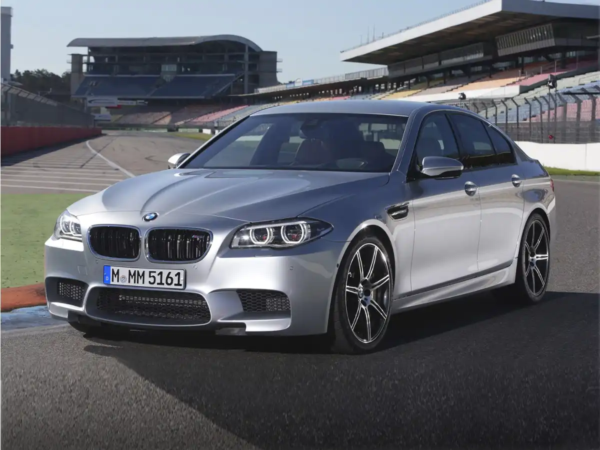 2016 BMW M5 Base's photo