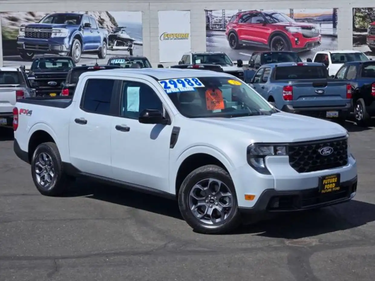 2025 Ford Maverick XLT AWD's photo