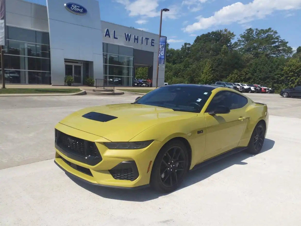 2025 Ford Mustang GT Fastback's photo