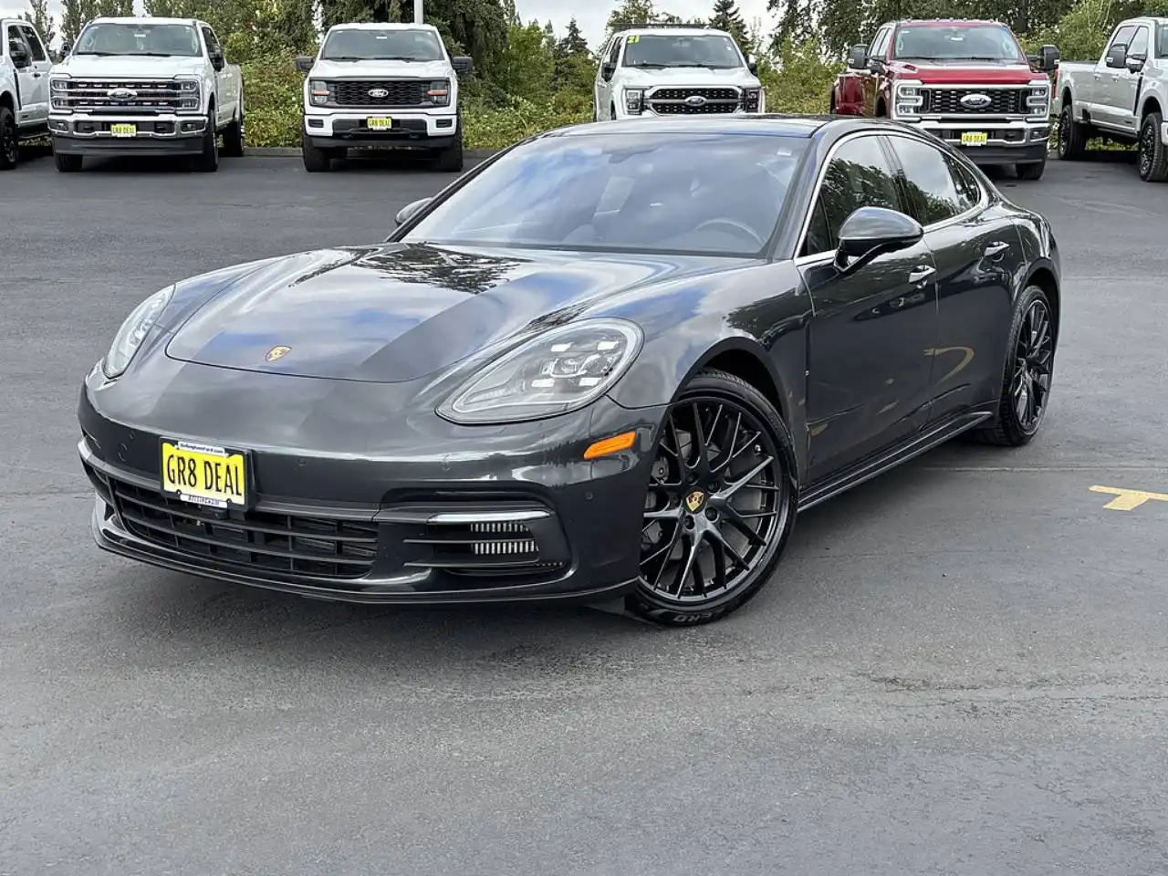 2017 Porsche Panamera 4S's photo