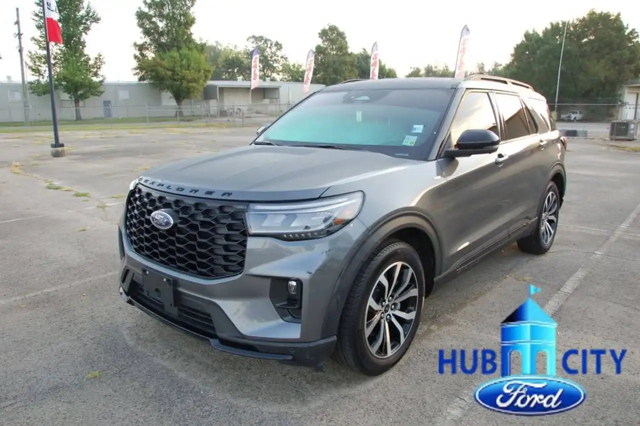 2025 Ford Explorer ST-Line RWD PL535's photo