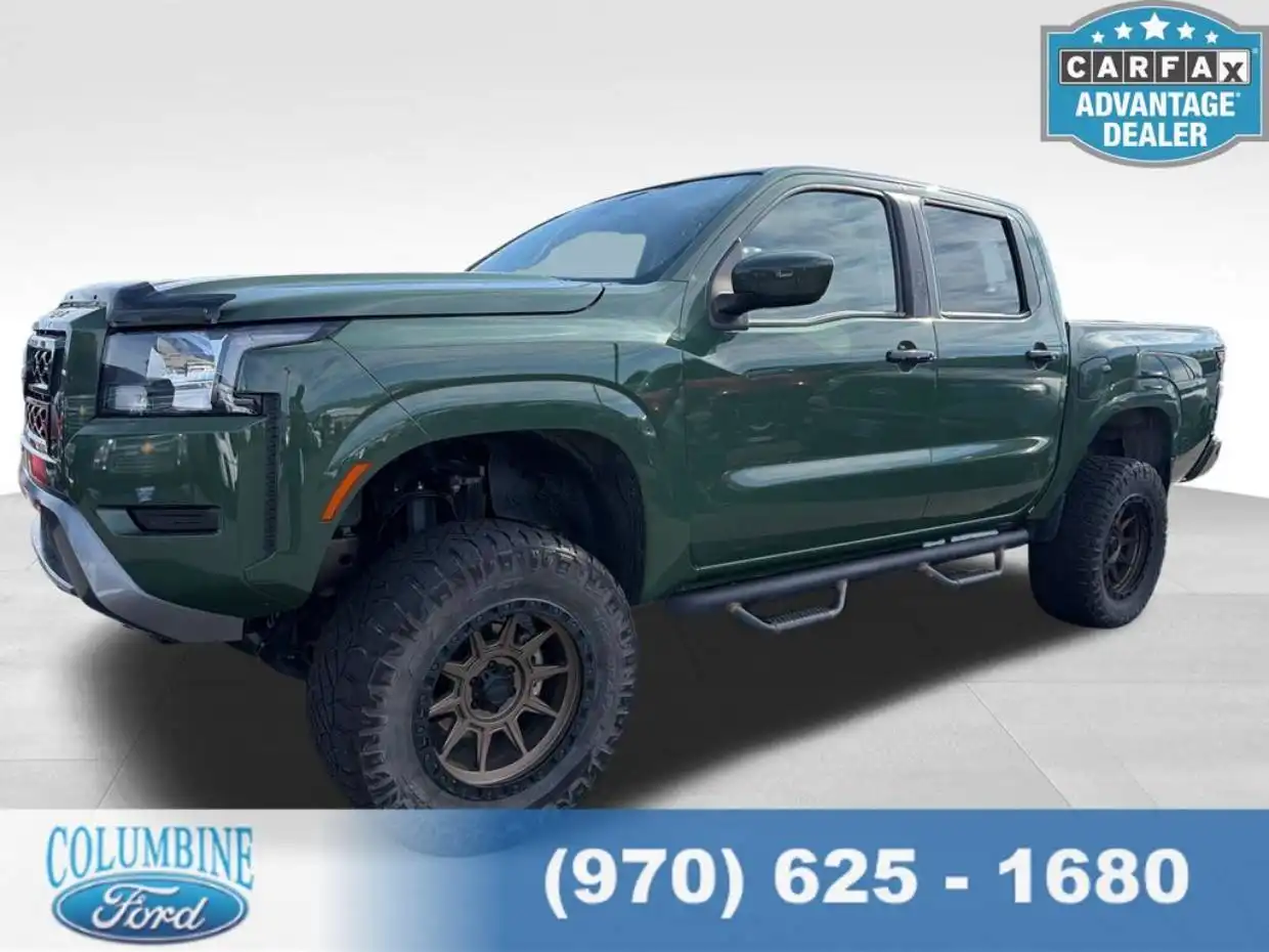 2022 Nissan Frontier SV Crew Cab 4WD SWB's photo