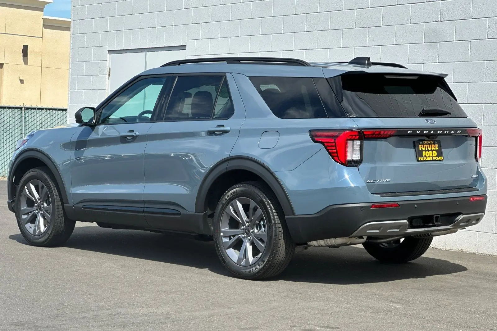 2026 Ford Explorer Active 4WD photo 5