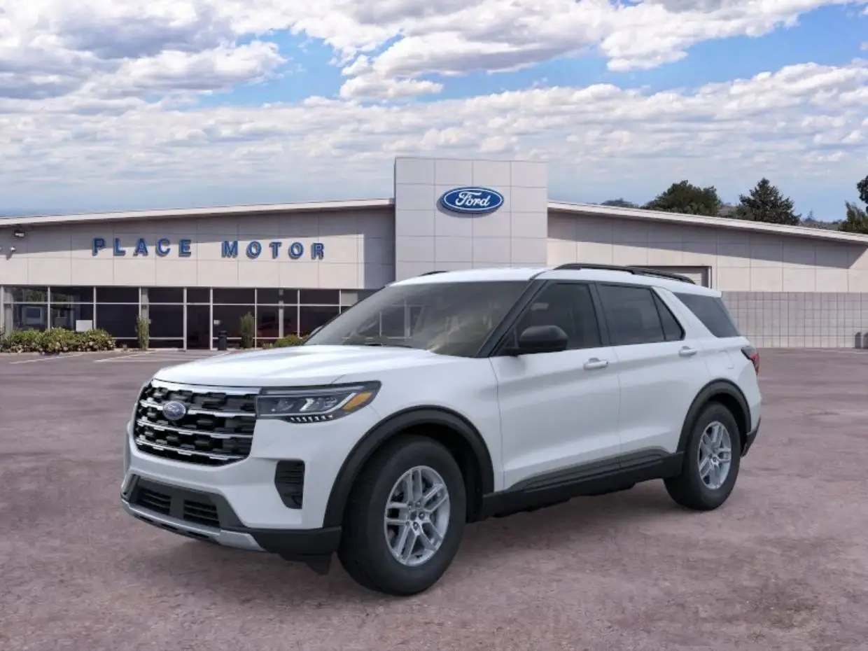 2026 Ford Explorer Active 4WD photo 1