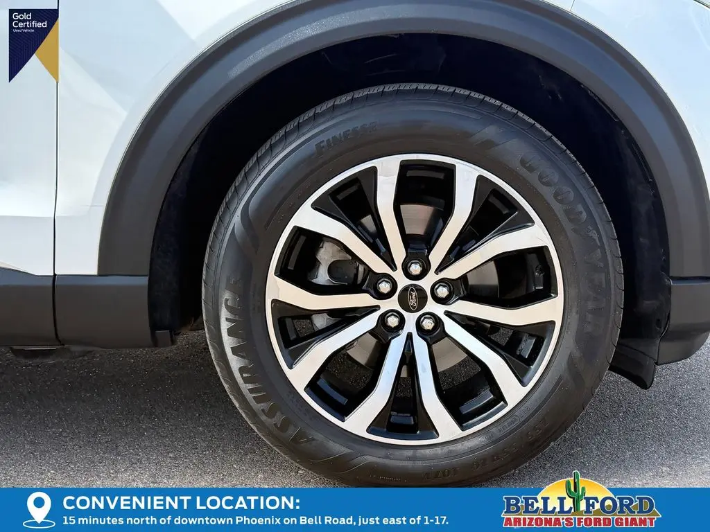 2022 Ford Explorer ST 4WD photo 5