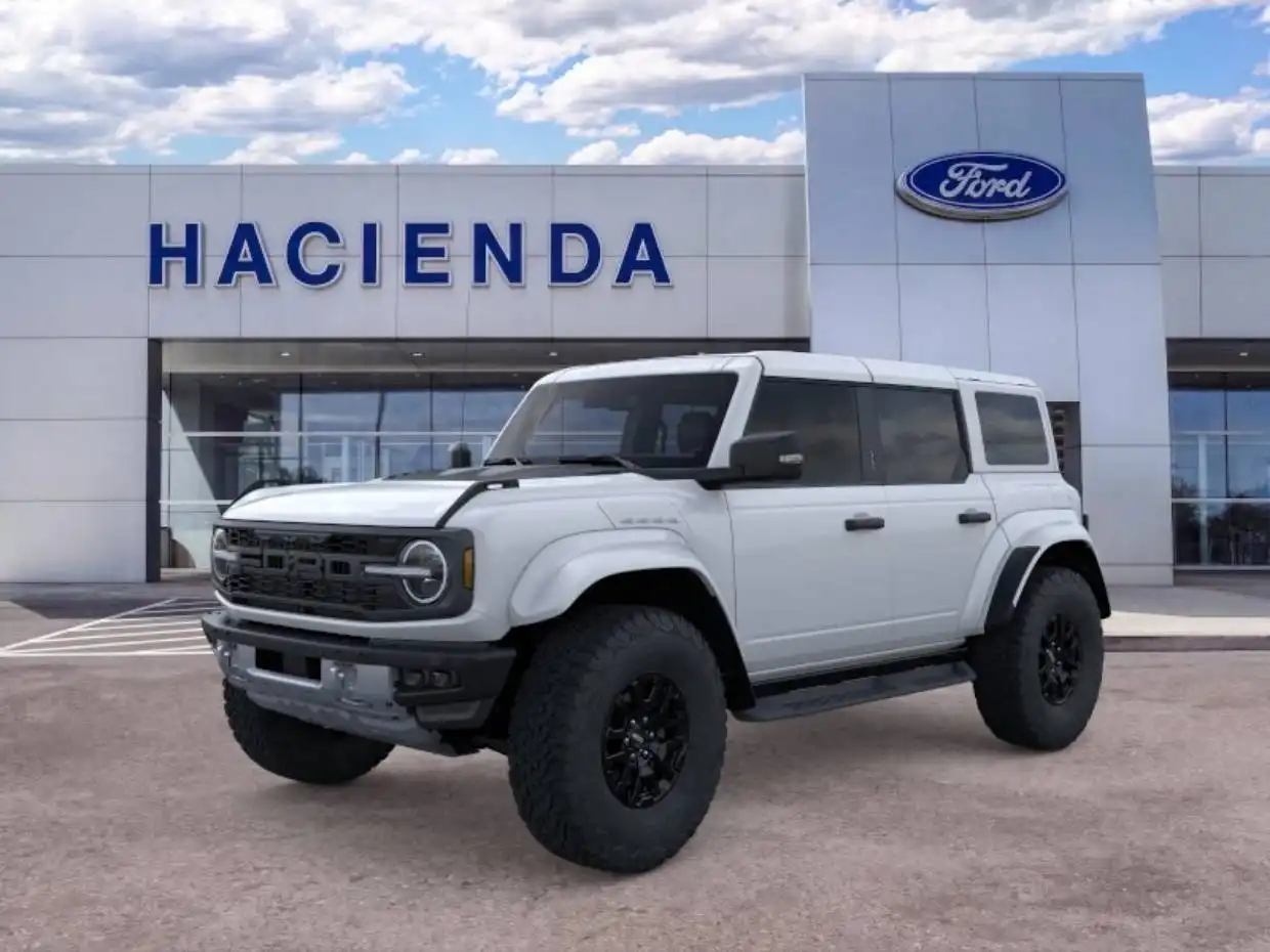 2026 Ford Bronco Raptor 4WD's photo