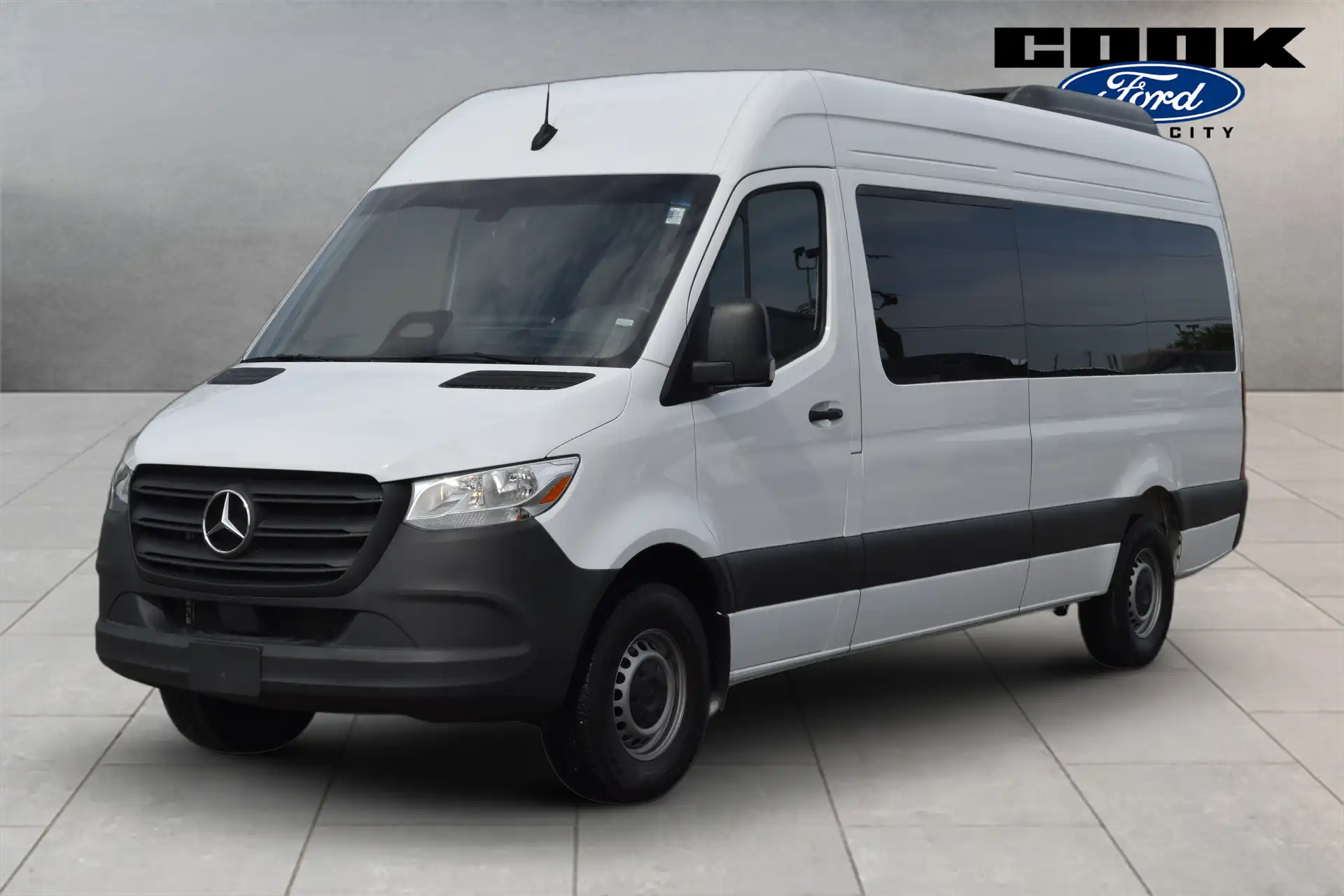 2025 Mercedes-Benz Sprinter 2500 170 WB High Roof's photo
