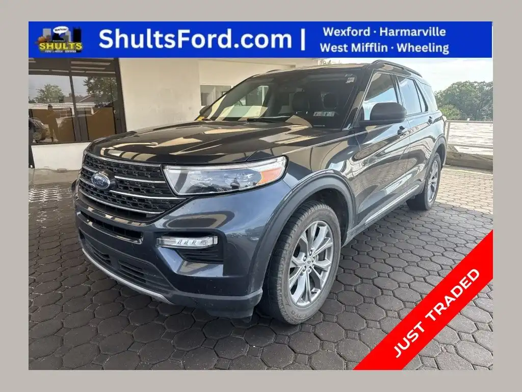 2022 Ford Explorer XLT 4WD's photo