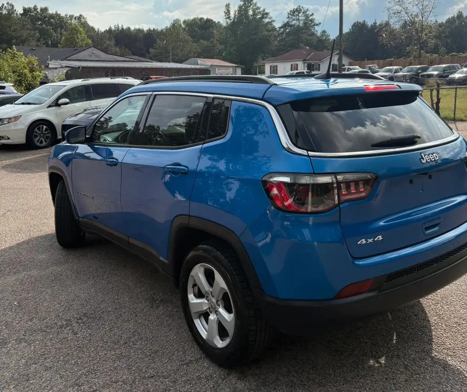 2021 Jeep Compass Latitude 4WD photo 4