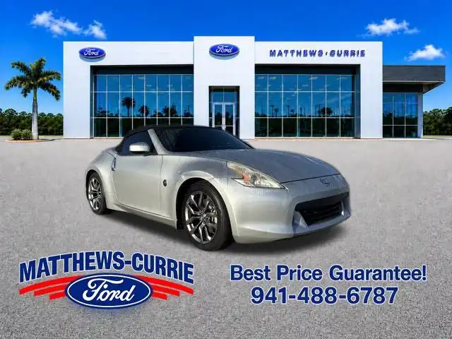 2010 Nissan 370Z Roadster Touring 7AT's photo