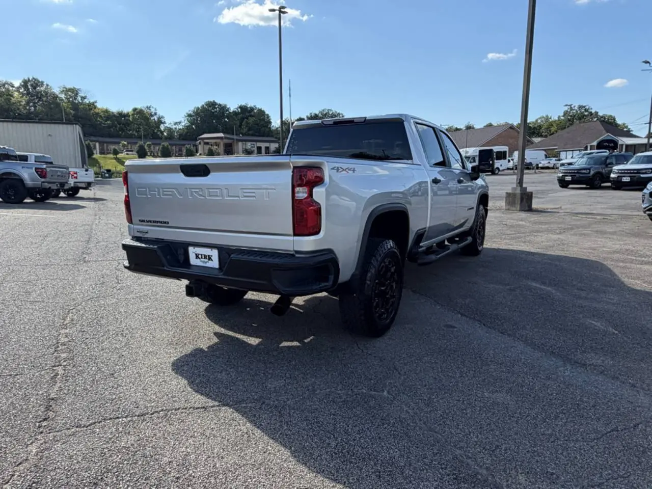 2020 Chevrolet Silverado HD Work Truck 4WD Crew Cab Standard Box photo 4