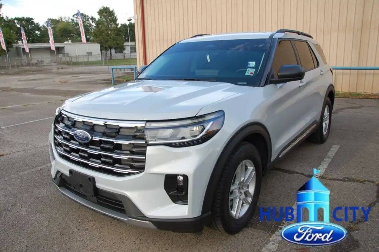 2025 Ford Explorer Active RWD PL535's photo