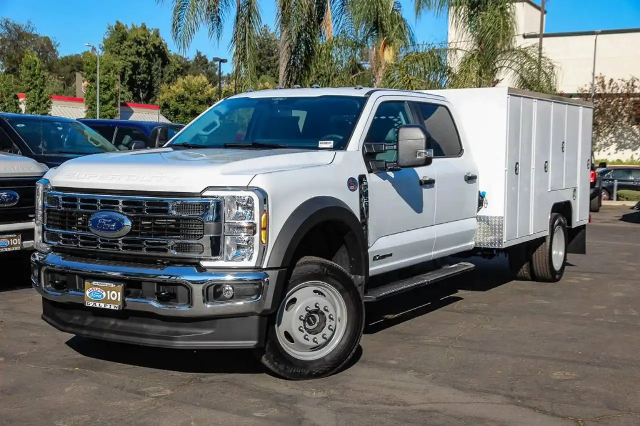 2026 Ford F-450 XL 4WD Crew Cab DRW 203 in's photo