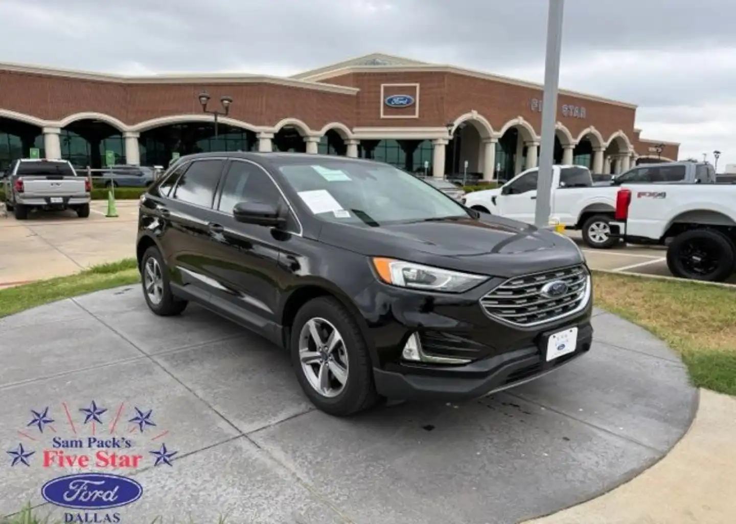 2022 Ford Edge SEL AWD's photo