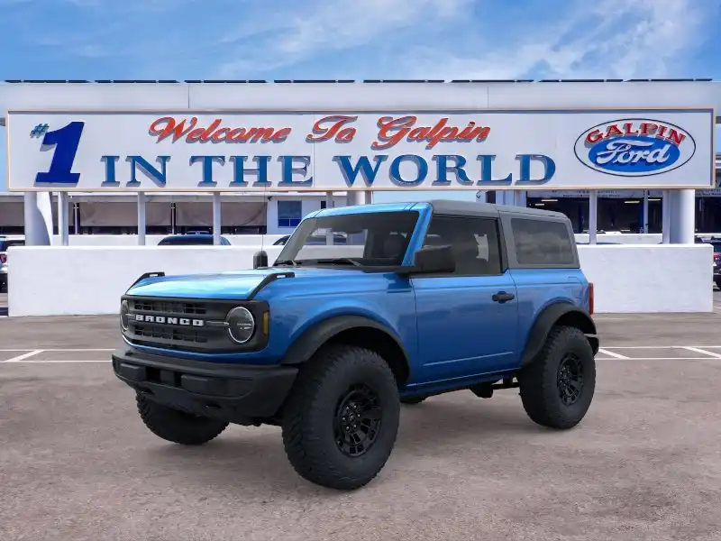 2026 Ford Bronco Base 4WD's photo