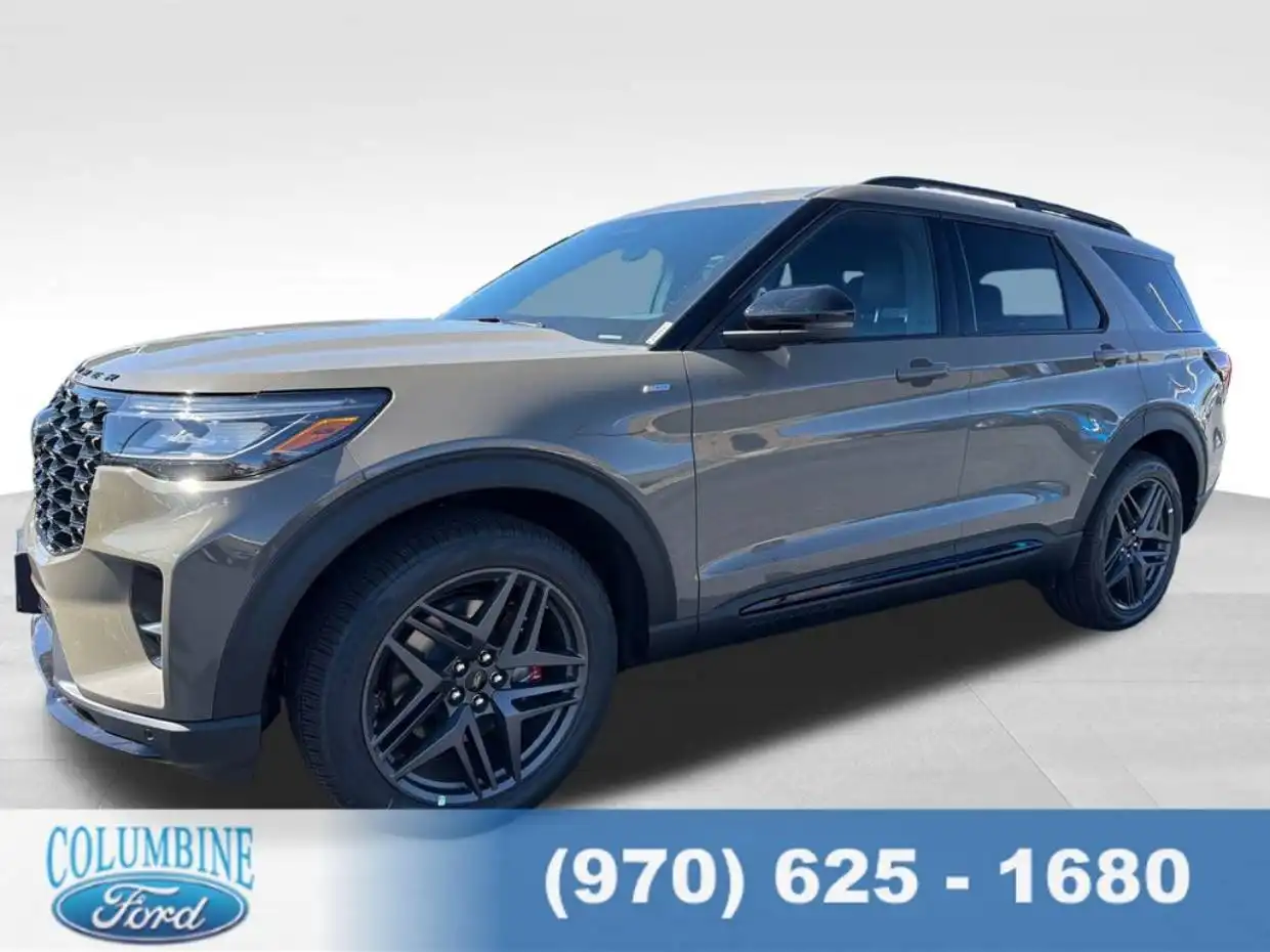 2026 Ford Explorer ST-Line 4WD's photo